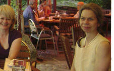 Gäste im Cafe Hofgarten